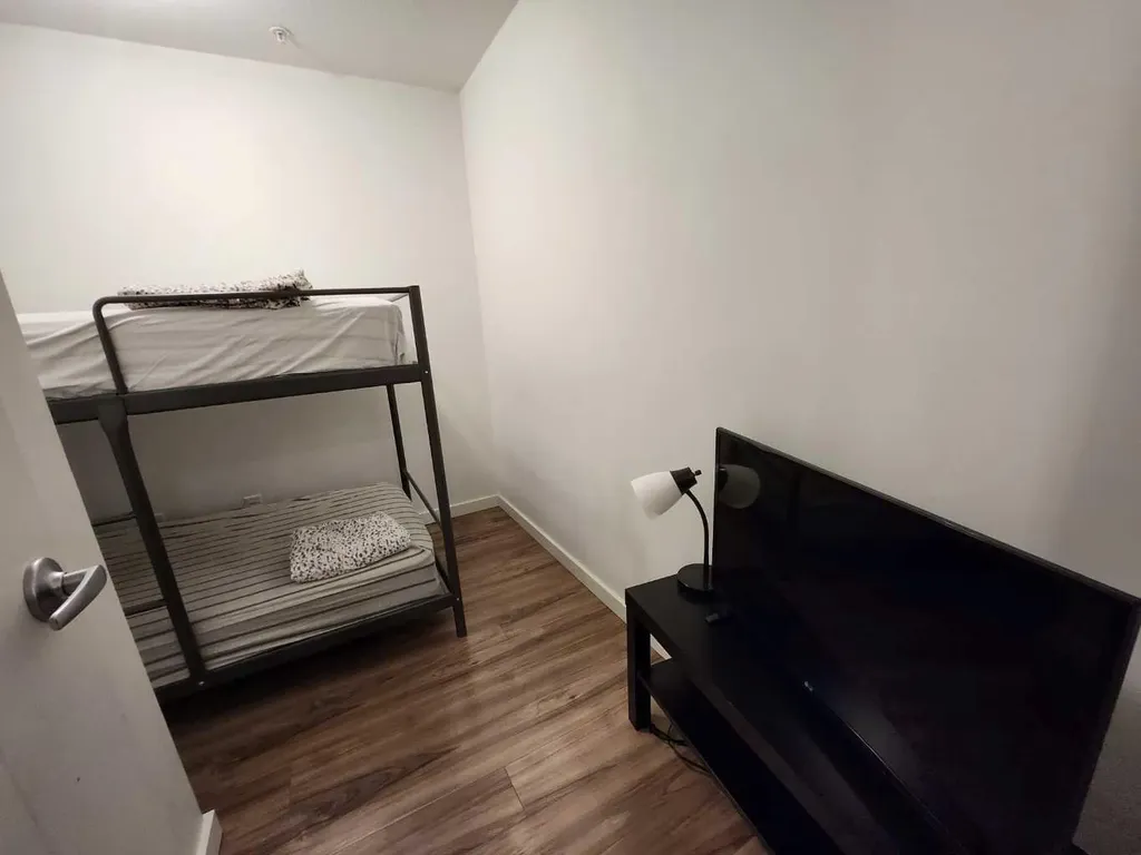 1629 38 Street SW Calgary AB T3C 1T8