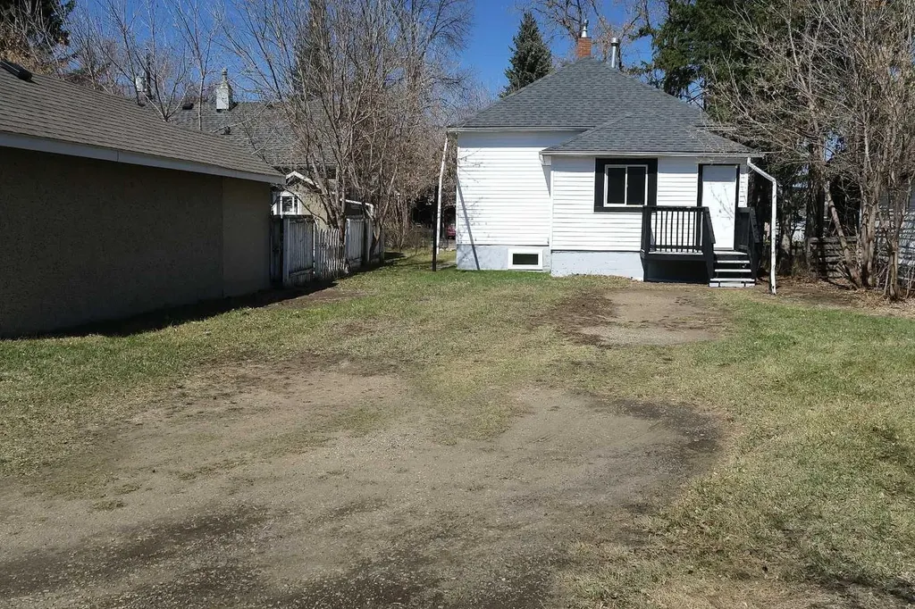 4617 46 Street Red Deer AB T4N 1M7