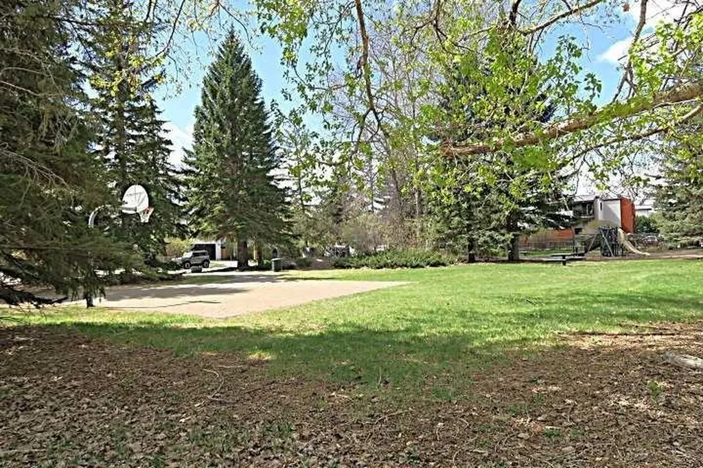 4617 46 Street Red Deer AB T4N 1M7