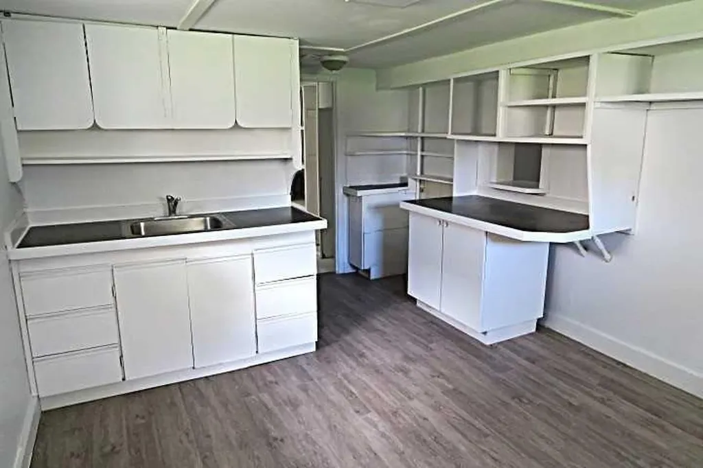 4617 46 Street Red Deer AB T4N 1M7