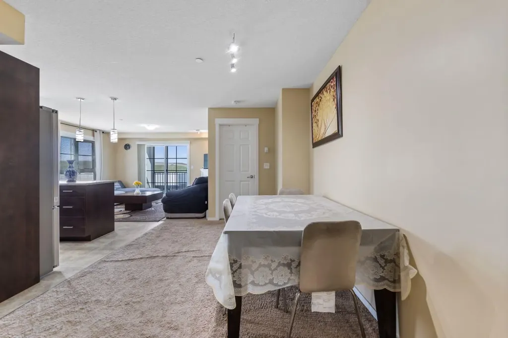 279 Copperpond Common SE Calgary AB T2Z1J1