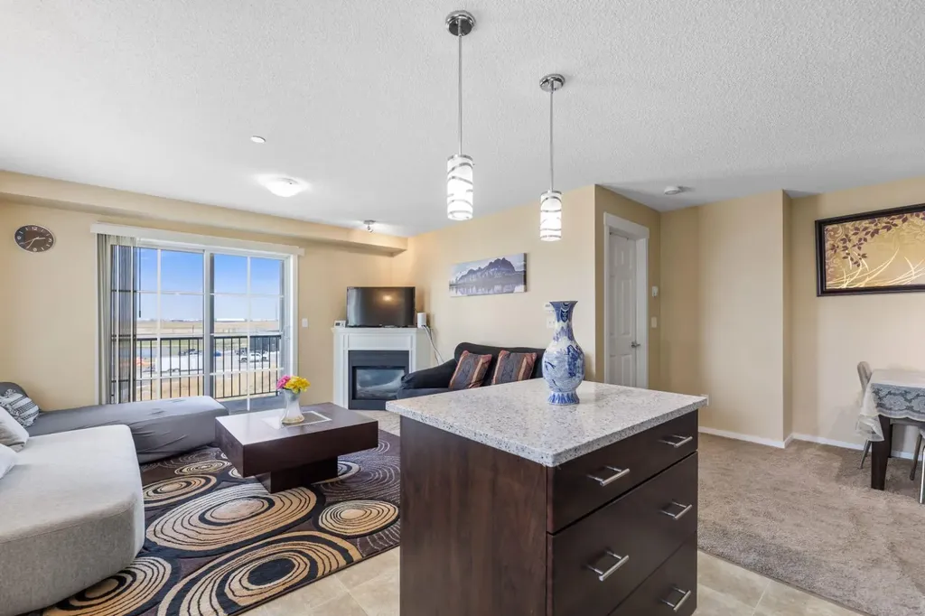 279 Copperpond Common SE Calgary AB T2Z1J1