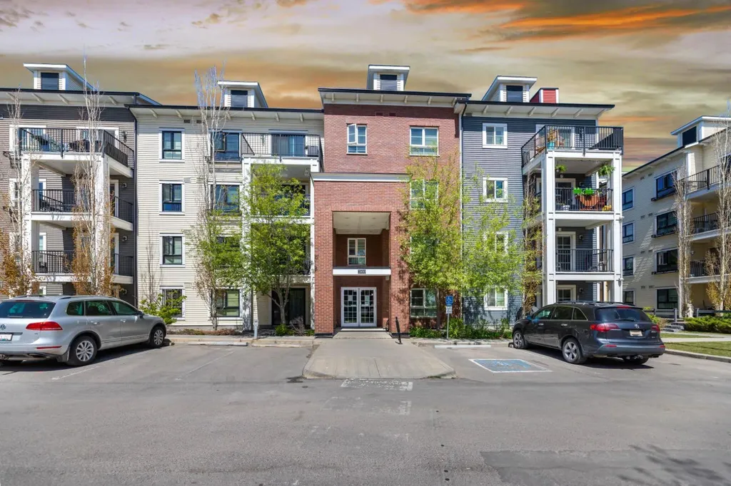 279 Copperpond Common SE Calgary AB T2Z1J1
