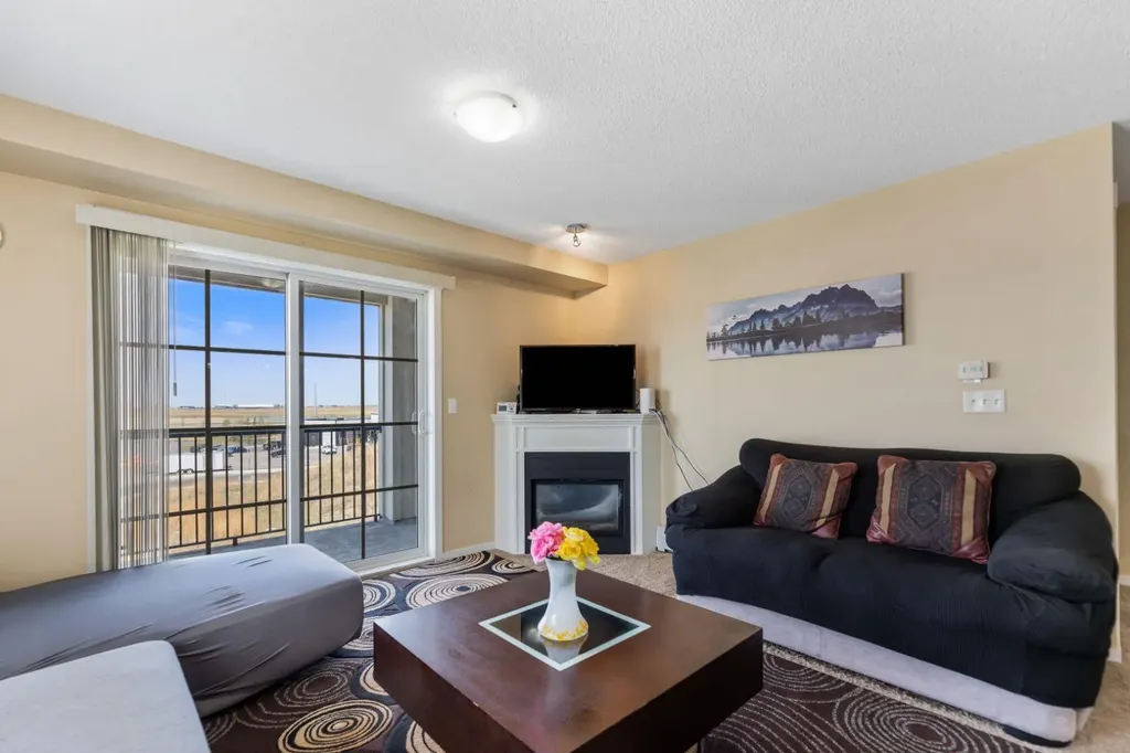 279 Copperpond Common SE Calgary AB T2Z1J1