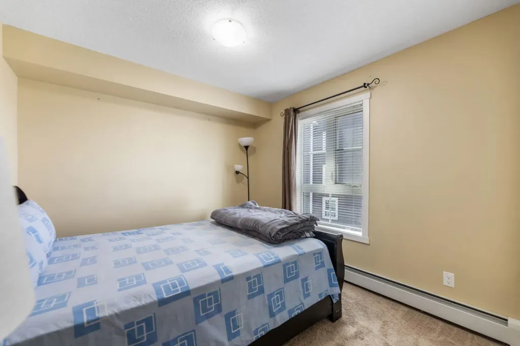 279 Copperpond Common SE Calgary AB T2Z1J1