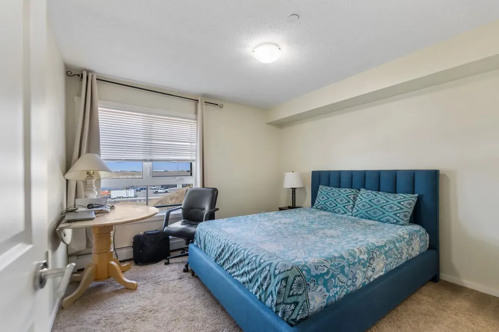 279 Copperpond Common SE Calgary AB T2Z1J1