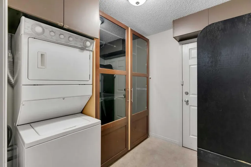 1811 34 Avenue SW Calgary AB T2T 2B9