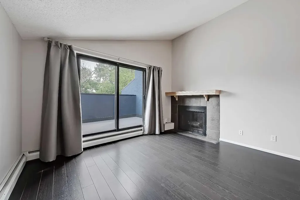 1605 16 Avenue SW Calgary AB T3C 1A2