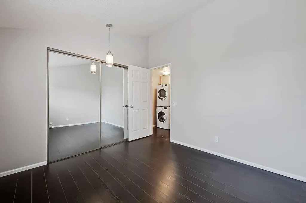 1605 16 Avenue SW Calgary AB T3C 1A2