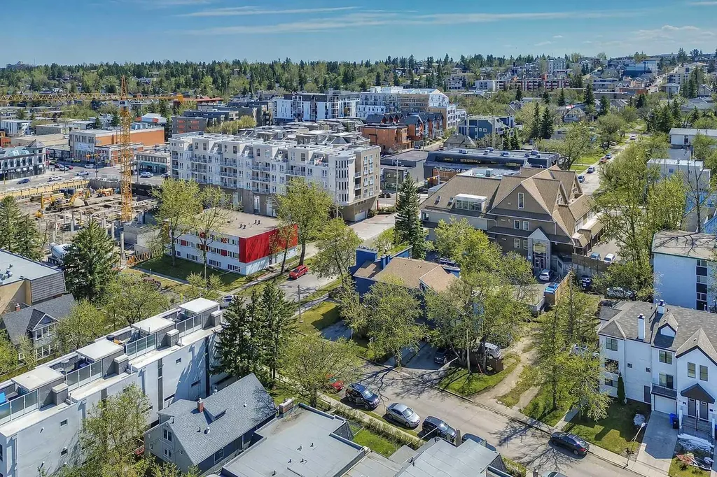1605 16 Avenue SW Calgary AB T3C 1A2