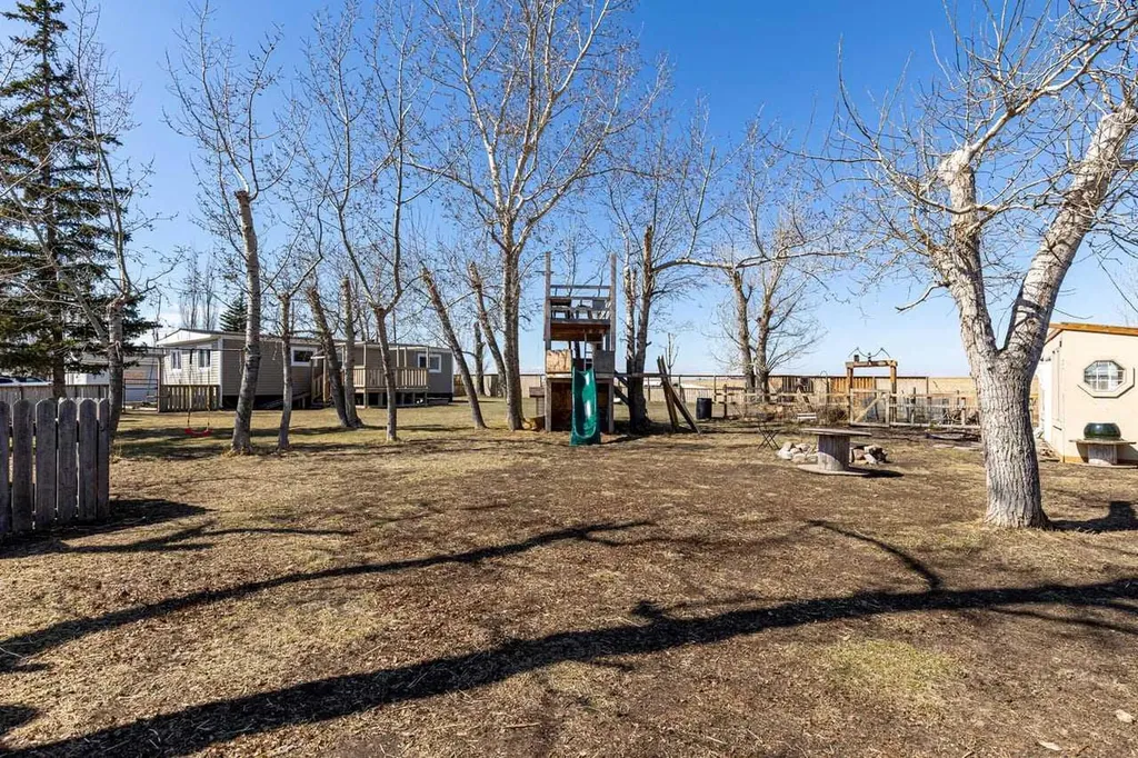 228 Railway Avenue Mossleigh AB T0L1P0