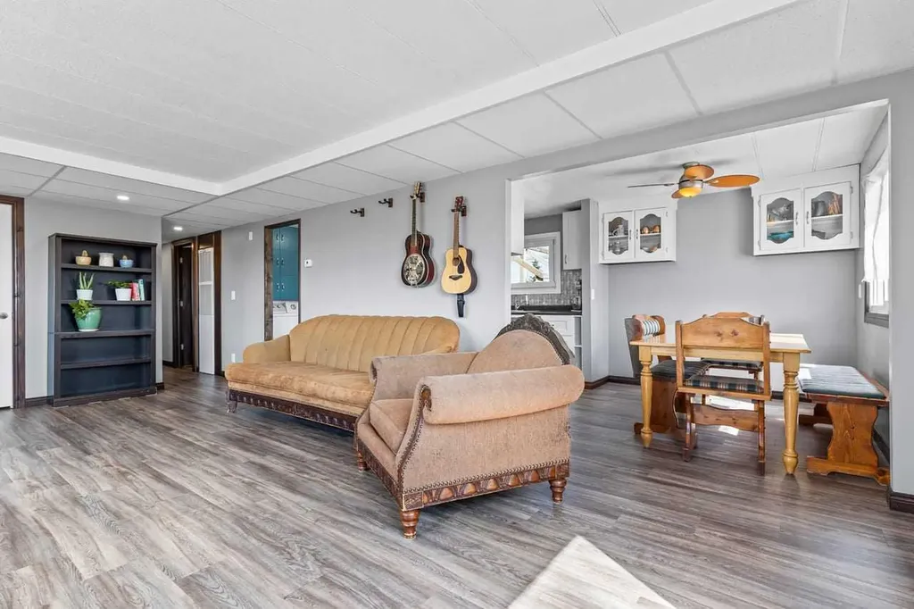 228 Railway Avenue Mossleigh AB T0L1P0