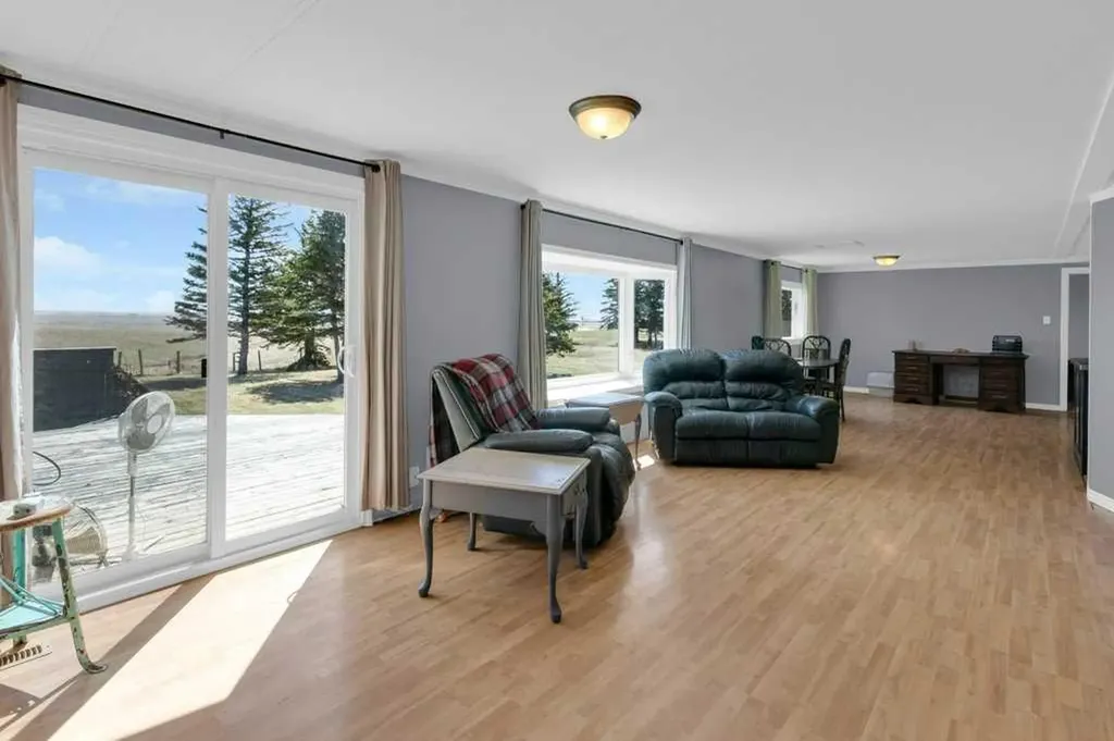 253017 Range Road 224 Rural Wheatland County AB T0J3G0