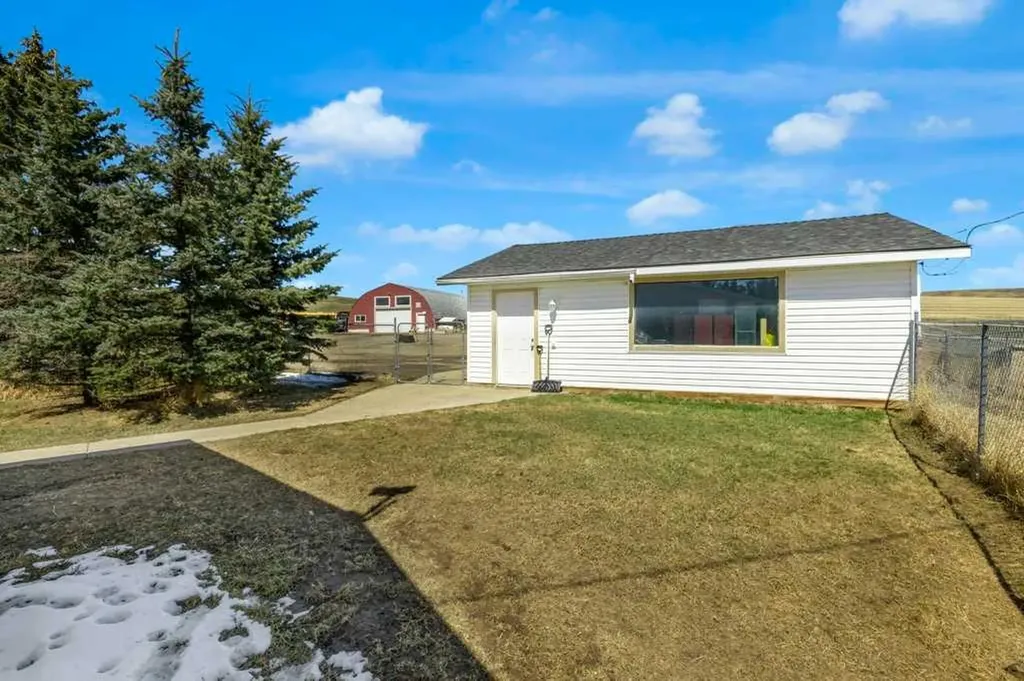 253017 Range Road 224 Rural Wheatland County AB T0J3G0