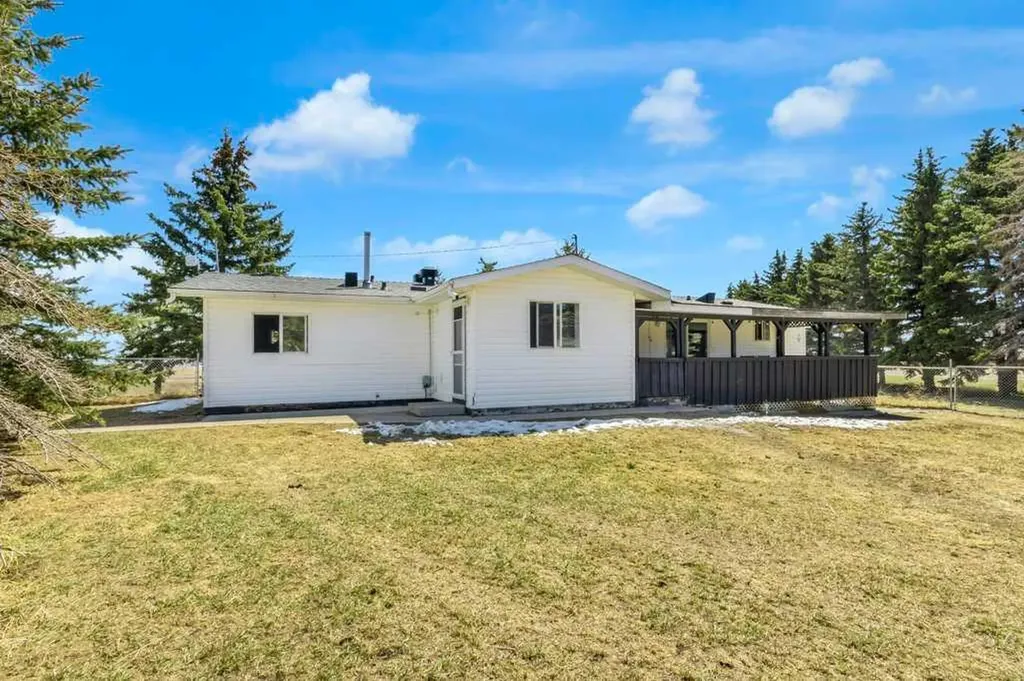 253017 Range Road 224 Rural Wheatland County AB T0J3G0