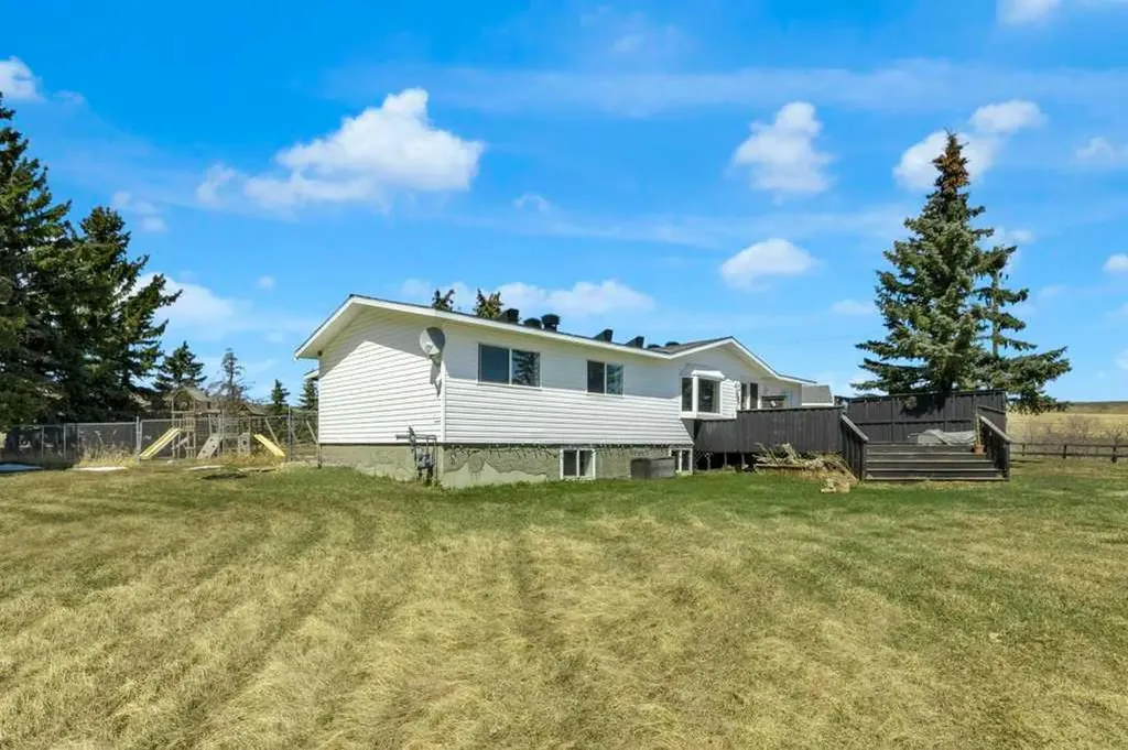 253017 Range Road 224 Rural Wheatland County AB T0J3G0