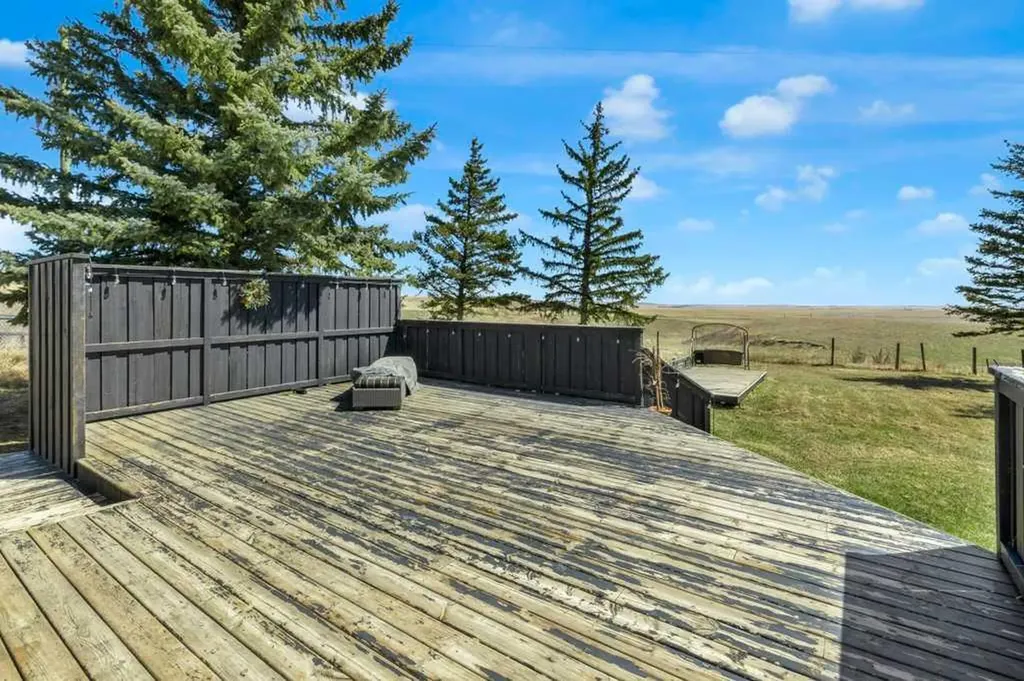 253017 Range Road 224 Rural Wheatland County AB T0J3G0