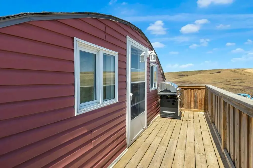 253017 Range Road 224 Rural Wheatland County AB T0J3G0