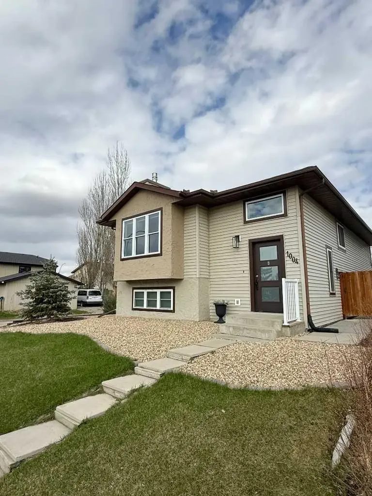 1004 13 Street SE High River AB T1V 1L4