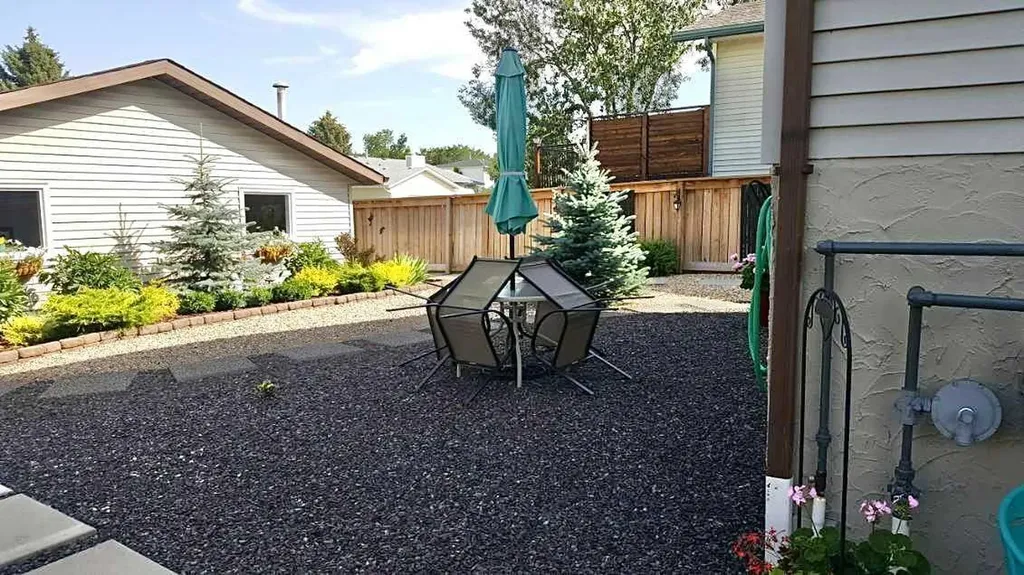 1004 13 Street SE High River AB T1V 1L4