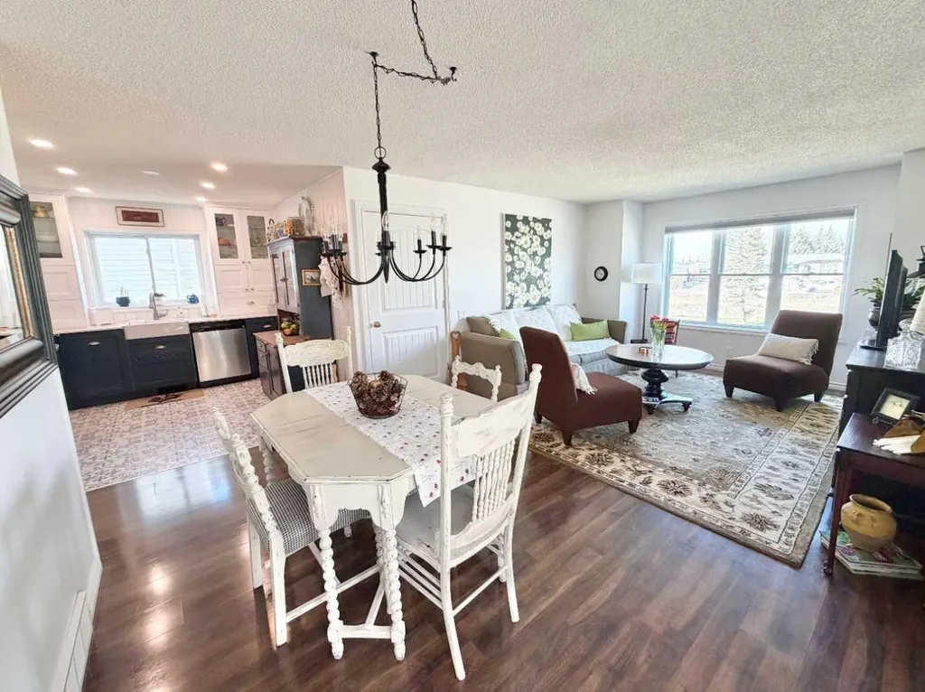 1004 13 Street SE High River AB T1V 1L4