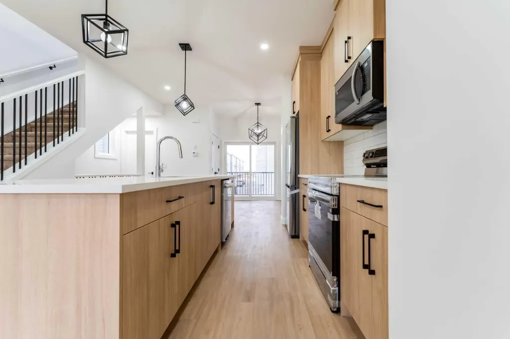 4909 88 Avenue NE Calgary AB T3J 5N8