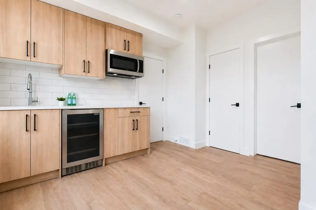 4909 88 Avenue NE Calgary AB T3J 5N8