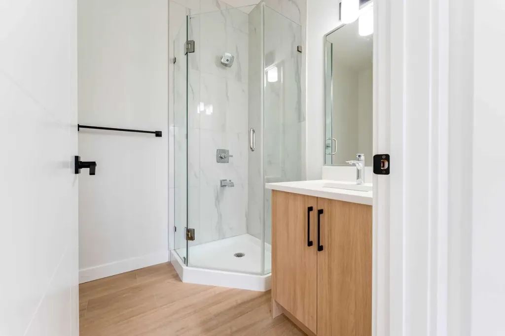 4909 88 Avenue NE Calgary AB T3J 5N8