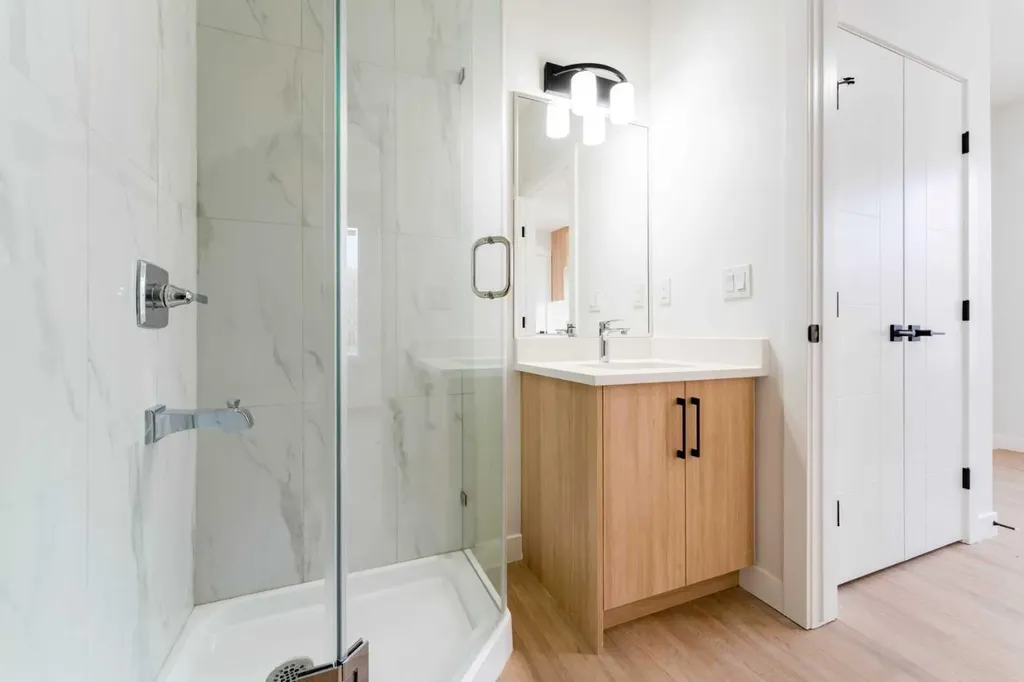 4909 88 Avenue NE Calgary AB T3J 5N8
