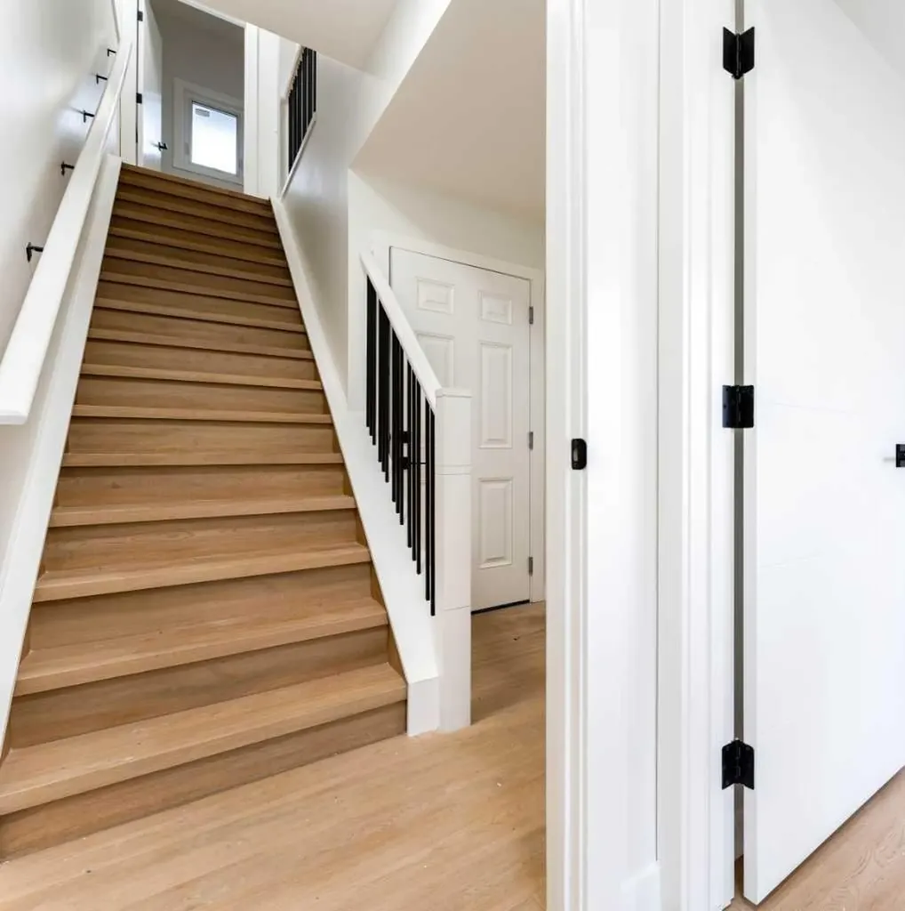 4909 88 Avenue NE Calgary AB T3J 5N8
