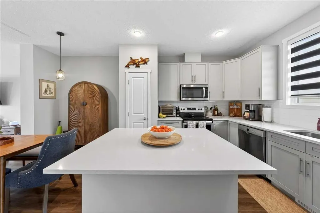 1325 Walden Drive SE Calgary AB T2X 2H6