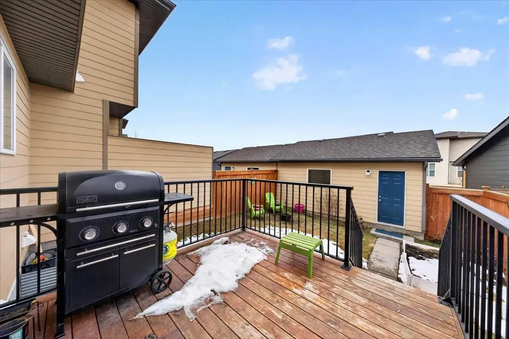 1325 Walden Drive SE Calgary AB T2X 2H6