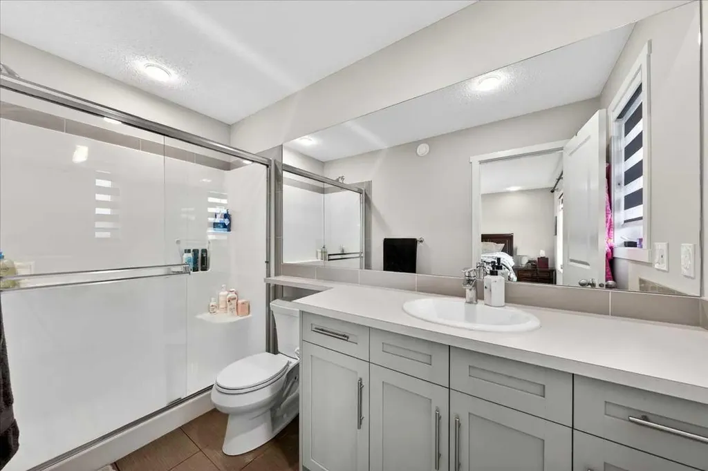 1325 Walden Drive SE Calgary AB T2X 2H6