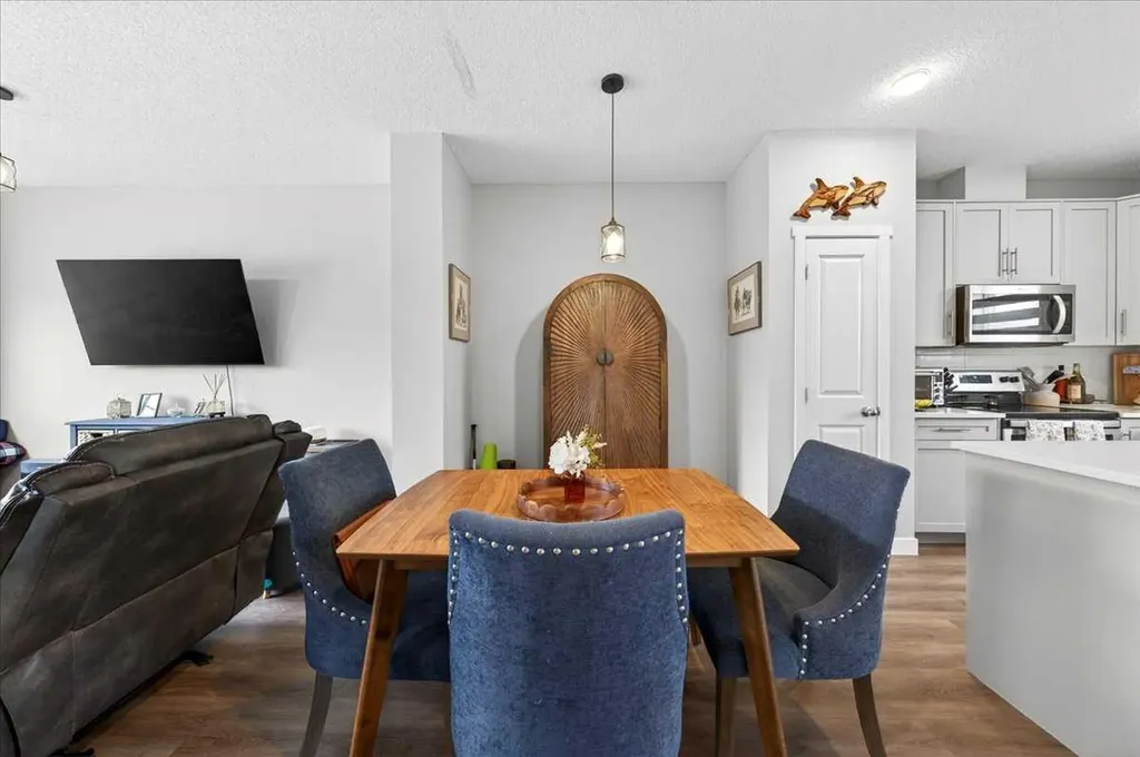 1325 Walden Drive SE Calgary AB T2X 2H6