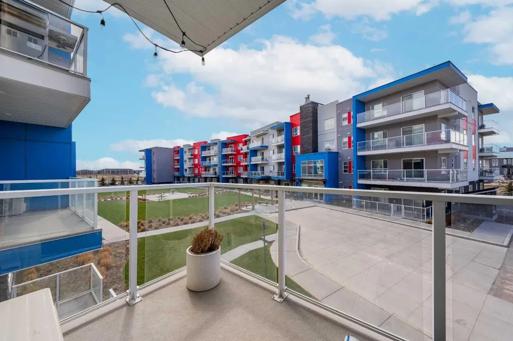 19489 Main Street SE Calgary AB T3M 3J3