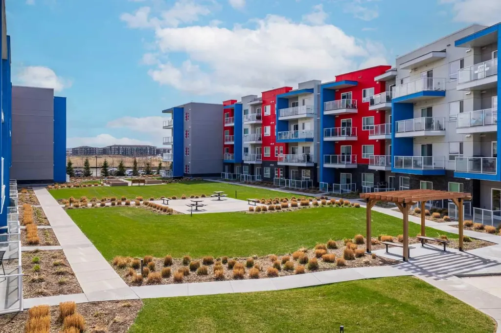 19489 Main Street SE Calgary AB T3M 3J3