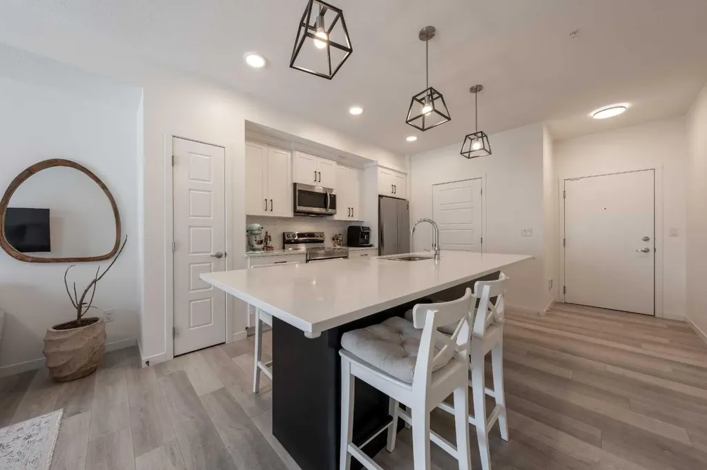 19489 Main Street SE Calgary AB T3M 3J3