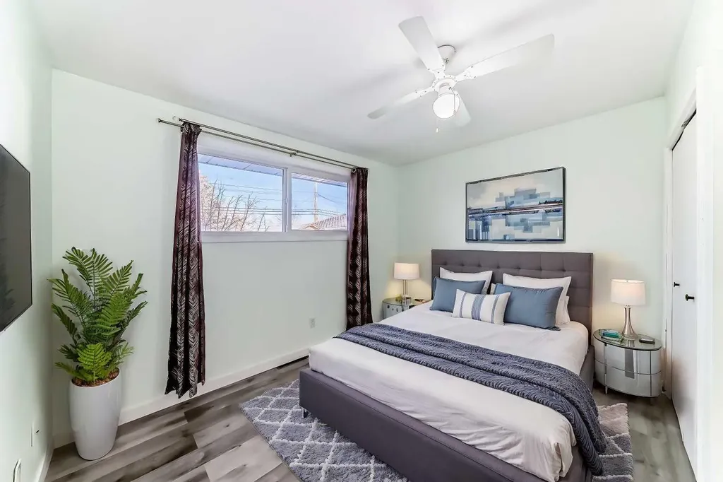1511 43 Street SE Calgary AB T2A 1M3