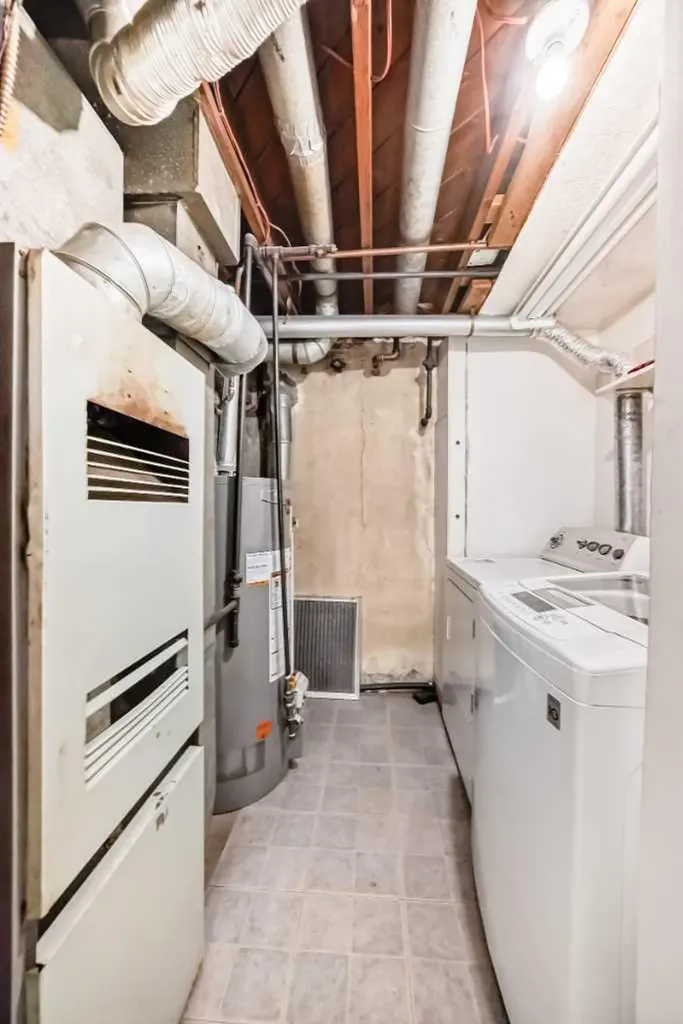 1511 43 Street SE Calgary AB T2A 1M3