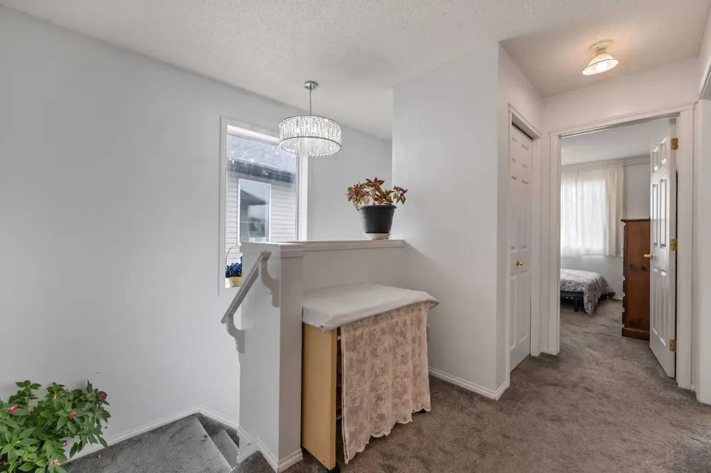 50 Taravista Gardens NE Calgary AB T3J 4K9