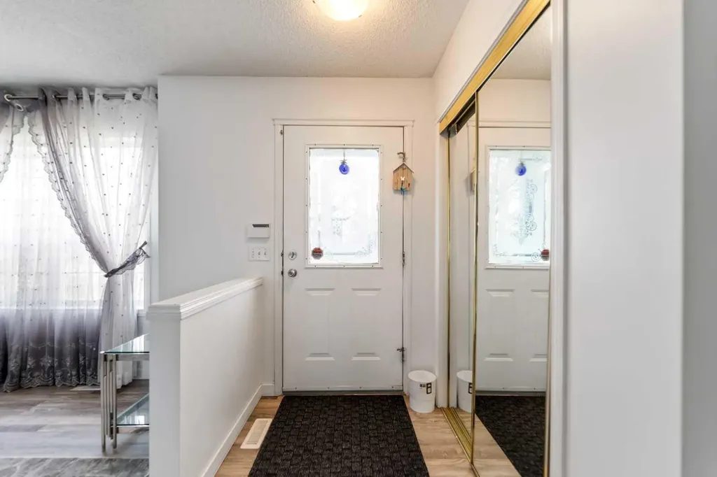50 Taravista Gardens NE Calgary AB T3J 4K9