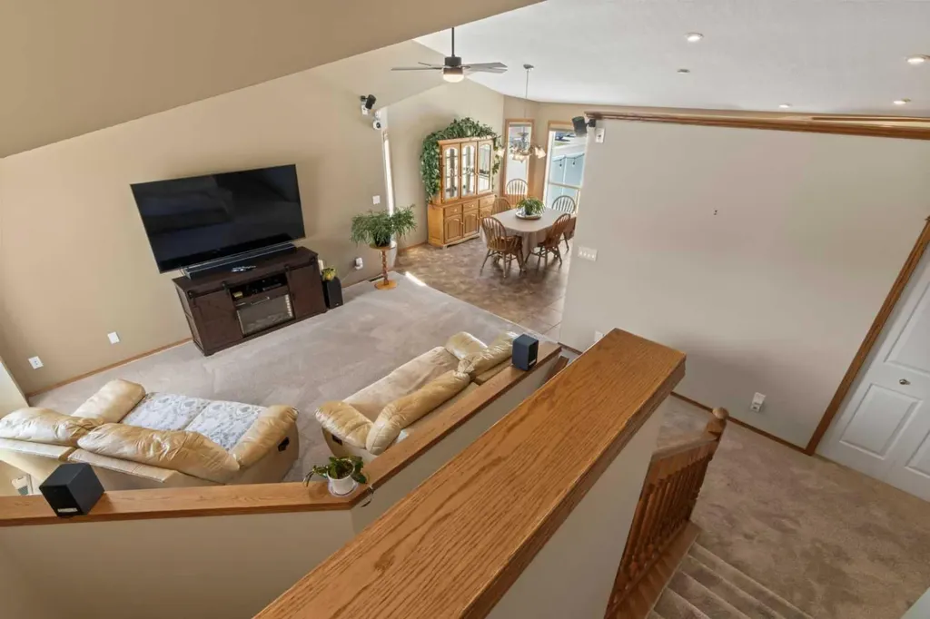 65 Canoe Circle SW Airdrie AB T4B 2L6