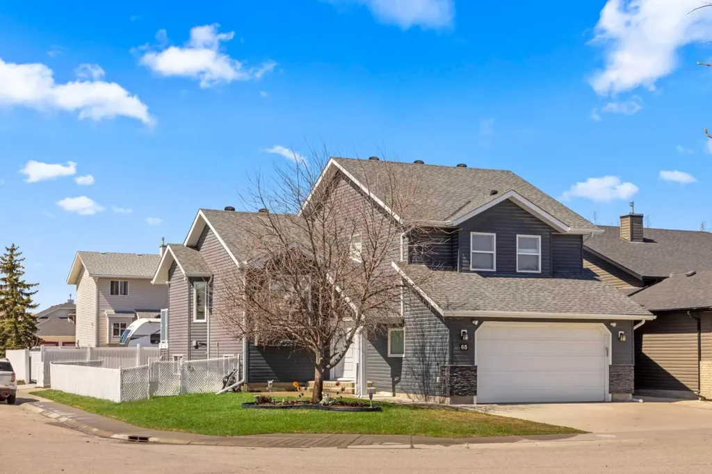 65 Canoe Circle SW Airdrie AB T4B 2L6