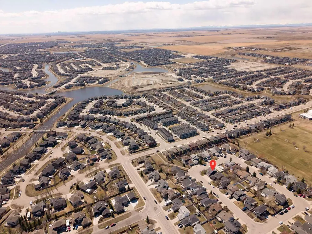 65 Canoe Circle SW Airdrie AB T4B 2L6