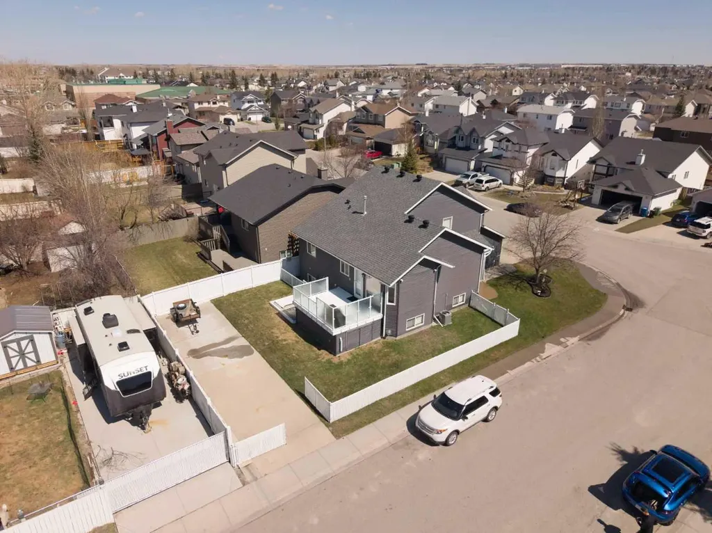 65 Canoe Circle SW Airdrie AB T4B 2L6