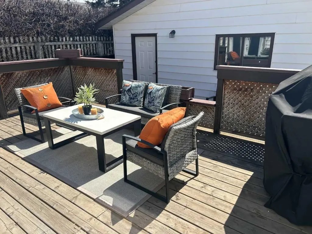 123 Franklin Drive SE Calgary AB T2H 0V3