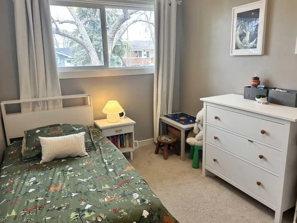 123 Franklin Drive SE Calgary AB T2H 0V3