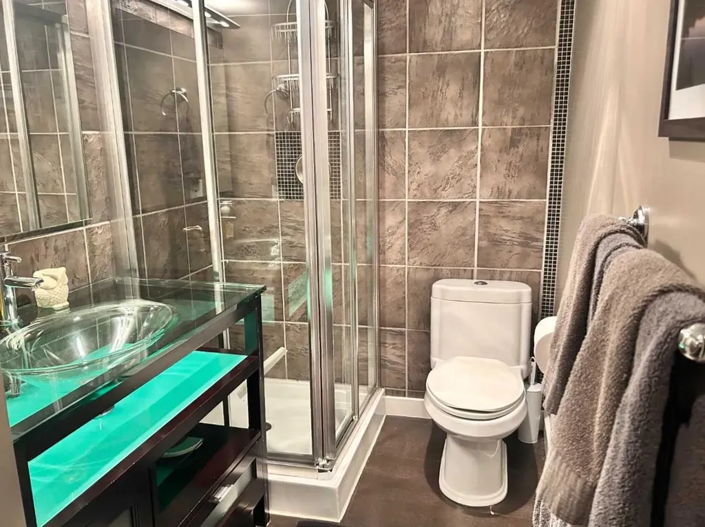 123 Franklin Drive SE Calgary AB T2H 0V3