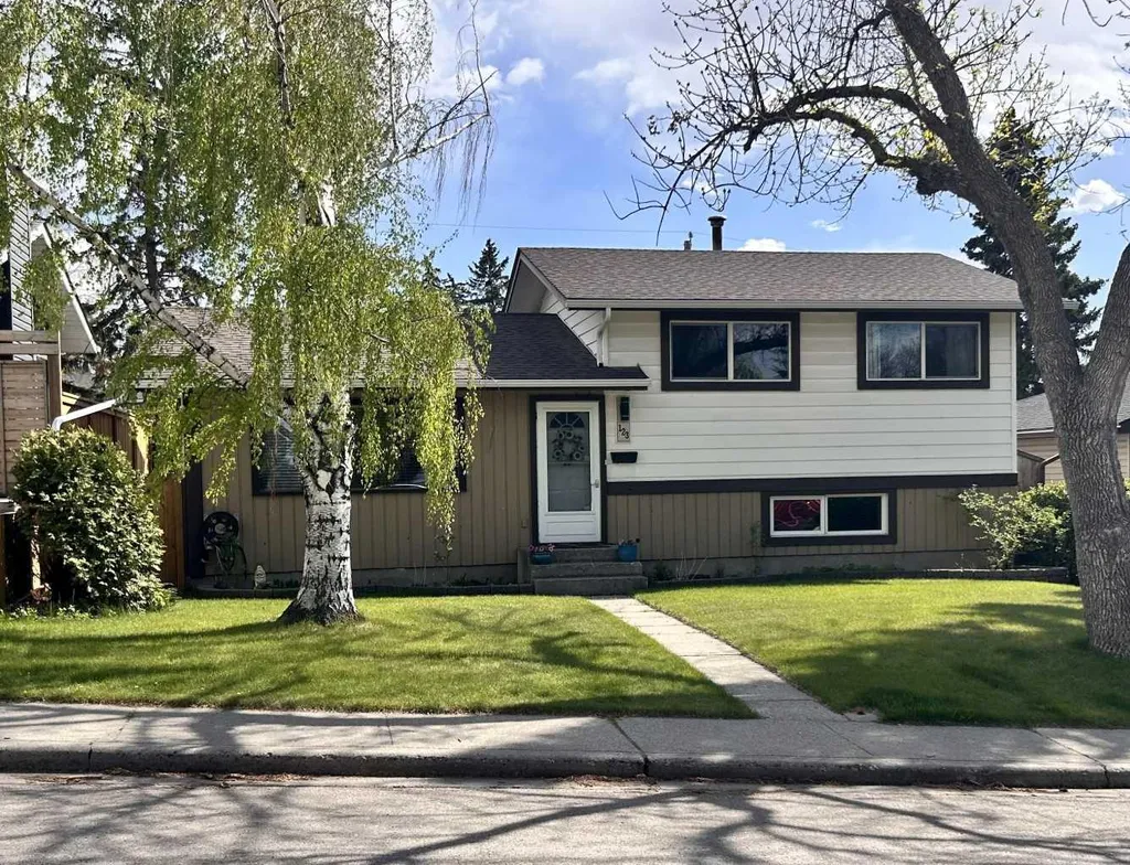 123 Franklin Drive SE Calgary AB T2H 0V3