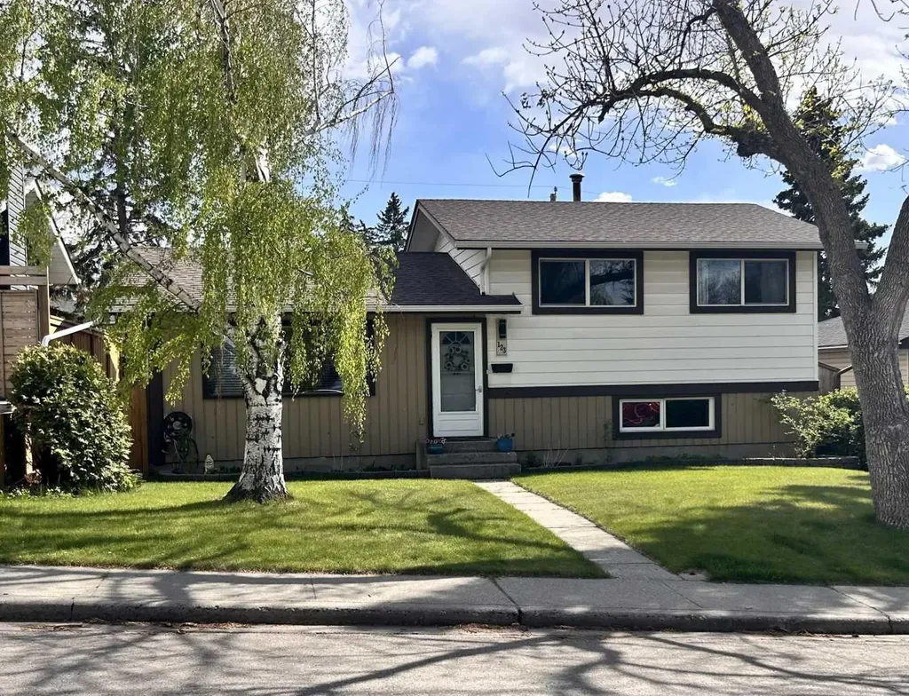 123 Franklin Drive SE Calgary AB T2H 0V3